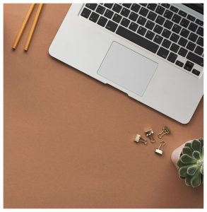 A Freelance Writer Who Helps Your Brand Stand Out